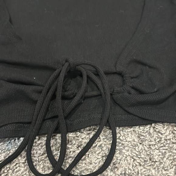 Long sleeve crop top with tie in front/black/size small - Picture 2 of 3